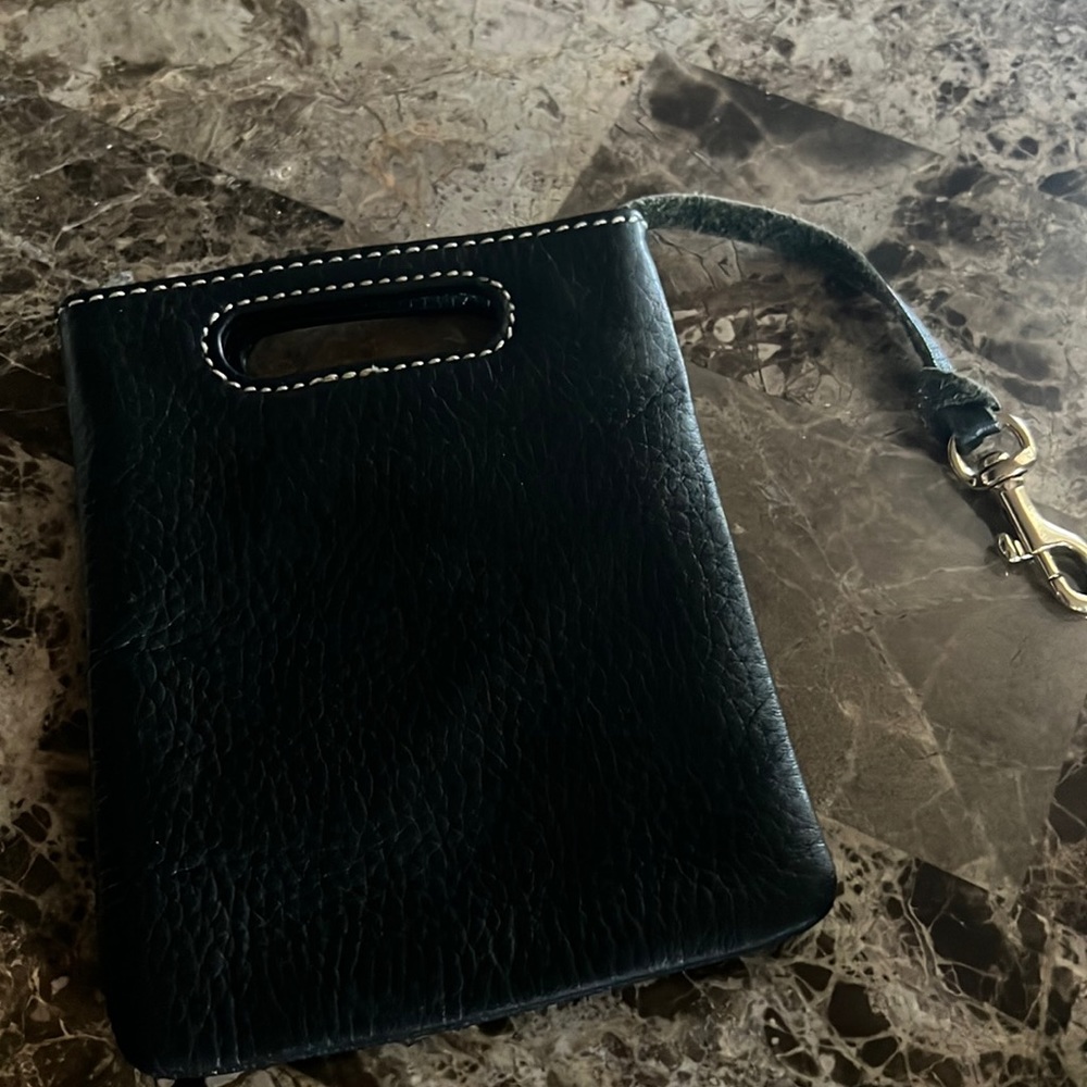 DOONEY & BOURKE WRISTLET WITH HOOK